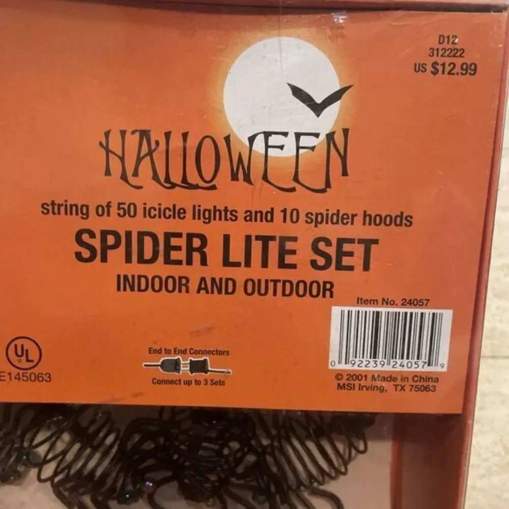 Vtg Halloween Spider Purple Light Set 50 icicle lights w 10 Spider Hoods‎ New